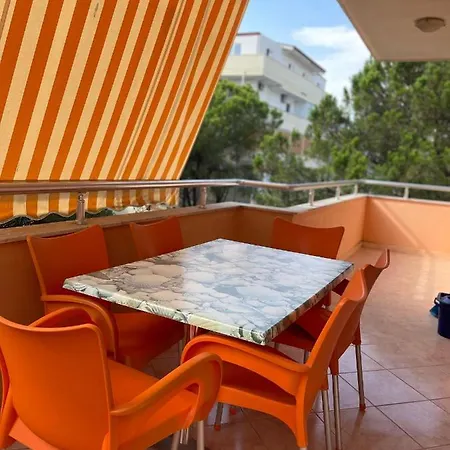 Adriatic Holiday House Daire Golem (Tirana)